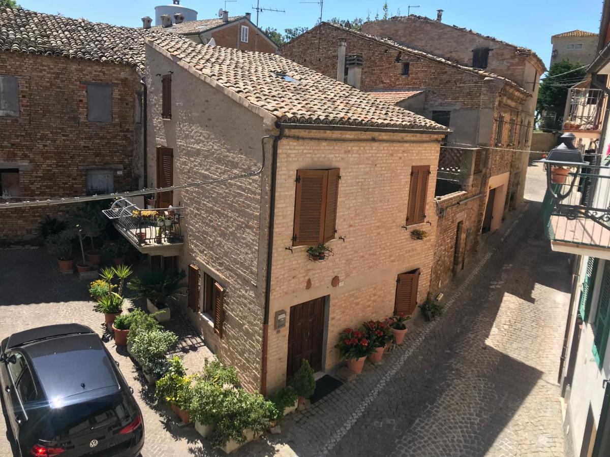 Bed and Breakfast La Trave Montecosaro  Exterior foto